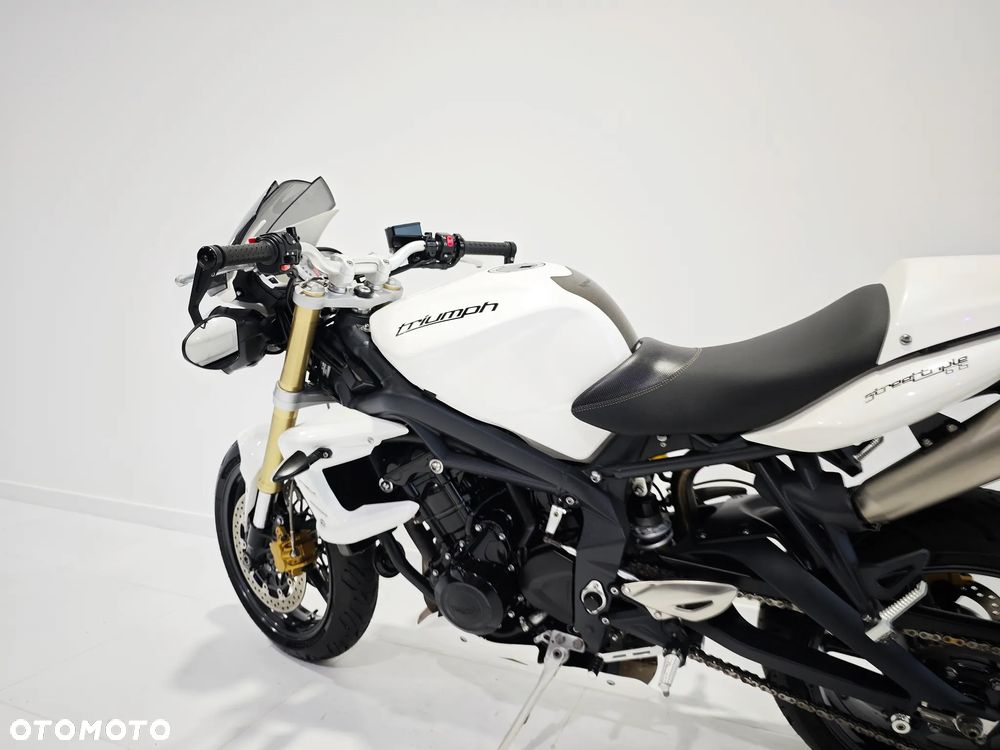 Triumph Street Triple - 20
