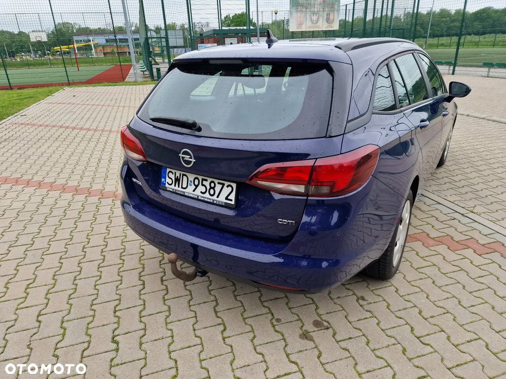 Opel Astra IV 1.6 CDTI Essentia - 6