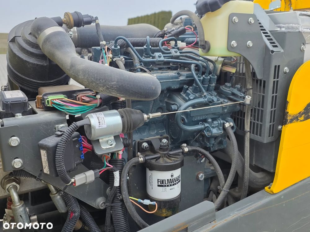 Wacker Neuson RTSC3 walec okołkowany zdalnie sterowany, silnik KUBOTA - 9