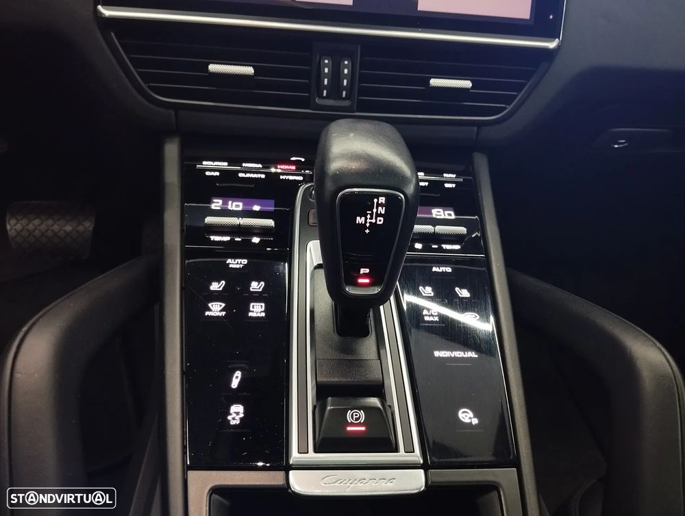 Porsche Cayenne Coupé E-Hybrid - 45