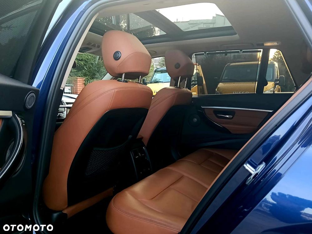 BMW Seria 3 320d xDrive Luxury Line Purity sport - 15