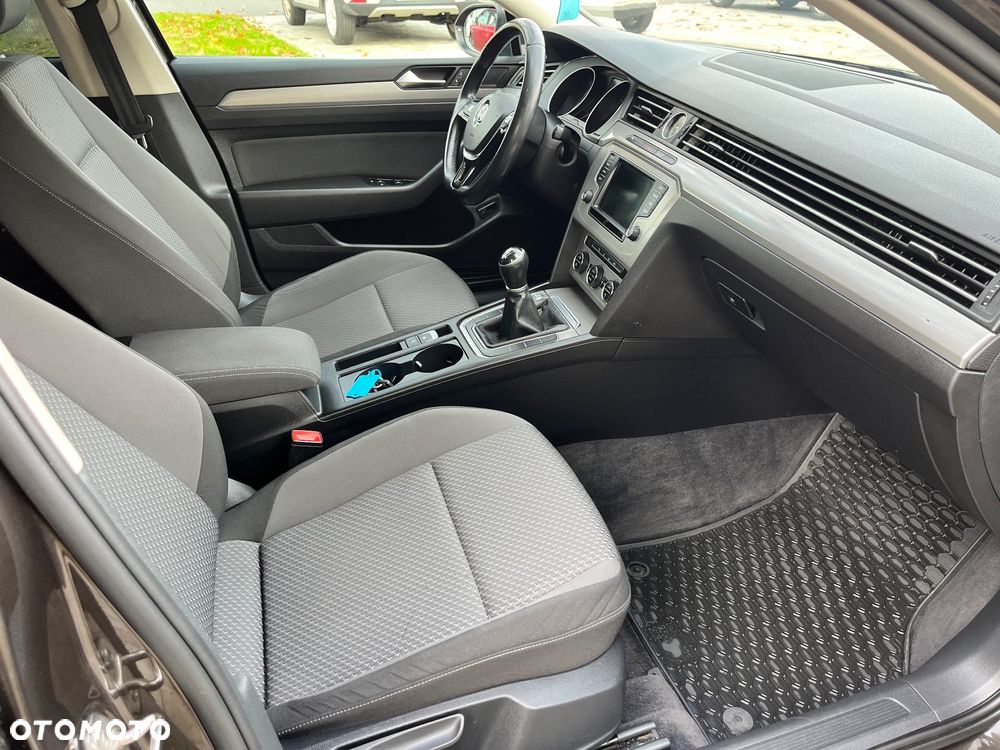Volkswagen Passat 2.0 TDI BMT Comfortline - 9
