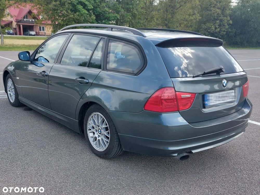 BMW Seria 3 318i - 6