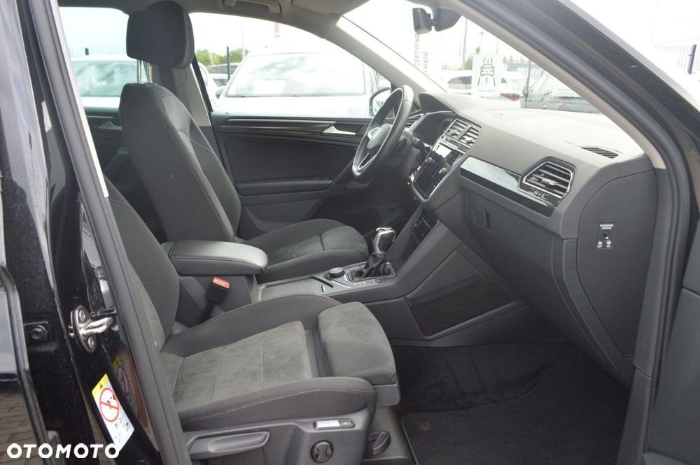 Volkswagen Tiguan 2.0 TDI SCR 4Mot Elegance DSG - 30