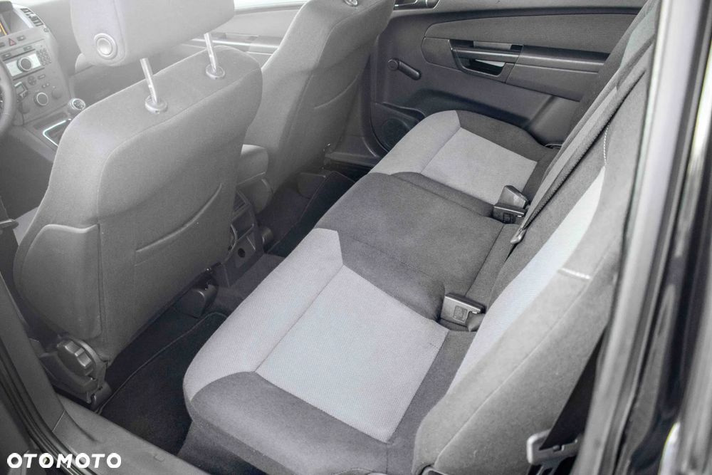 Opel Zafira 1.6 Sport - 23