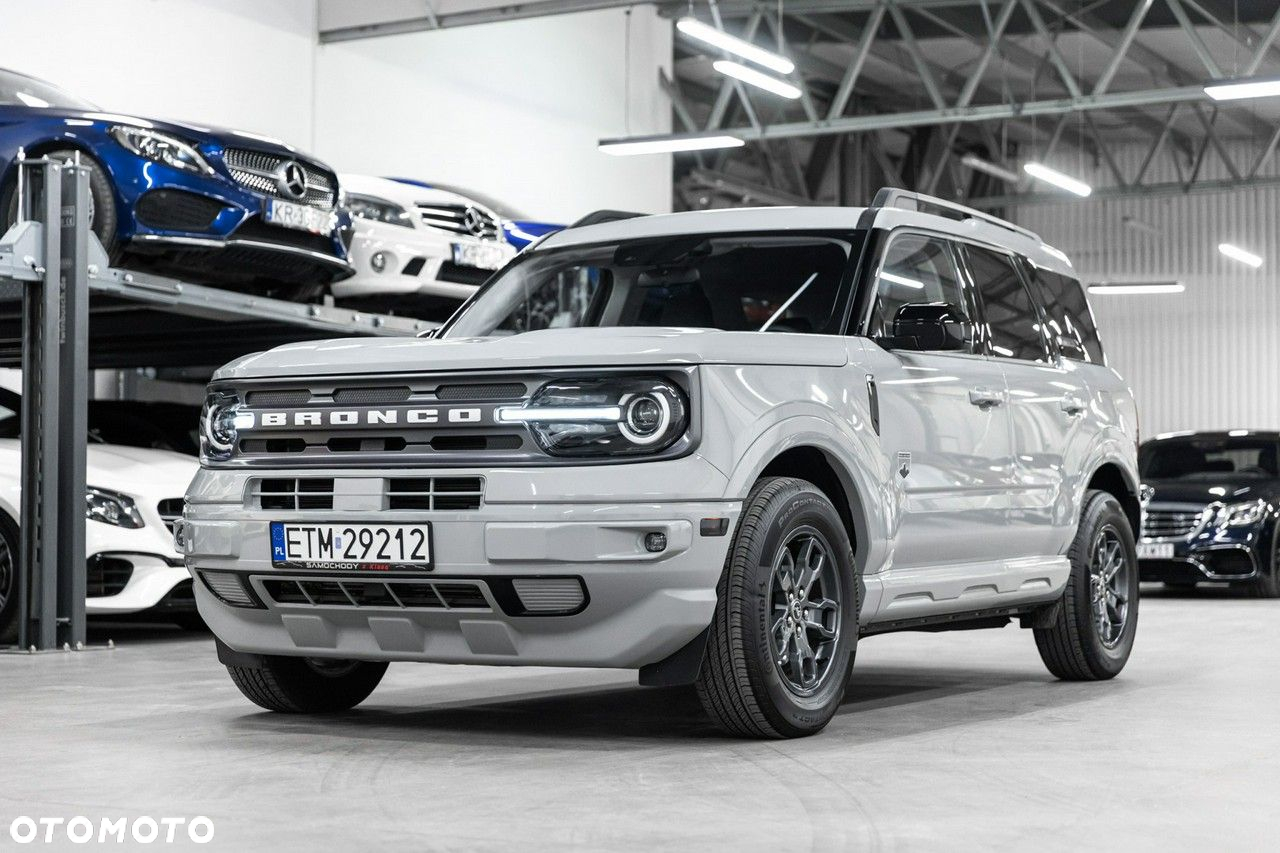 Ford Bronco - 3
