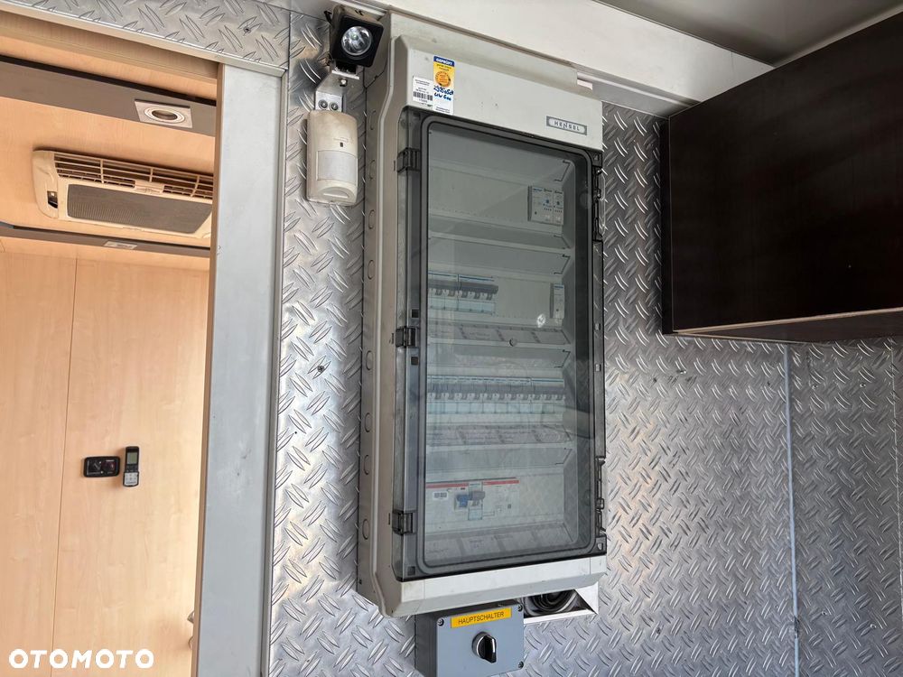 FUSO Canter 9C18 - 16