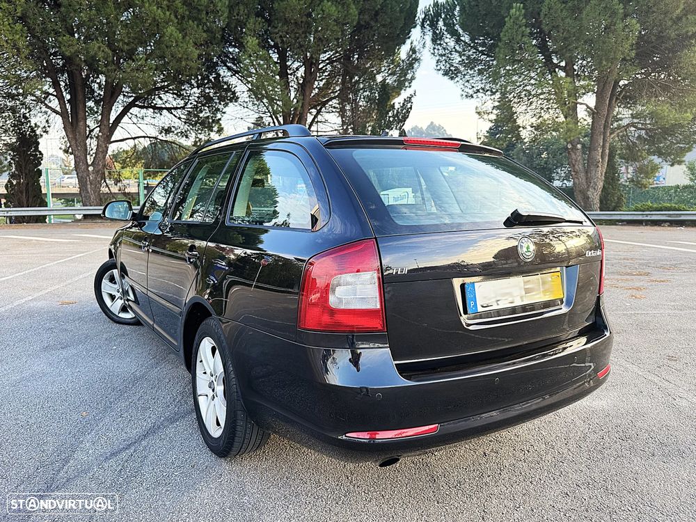 Skoda Octavia Break 1.6 TDi Sportline Pack - 6