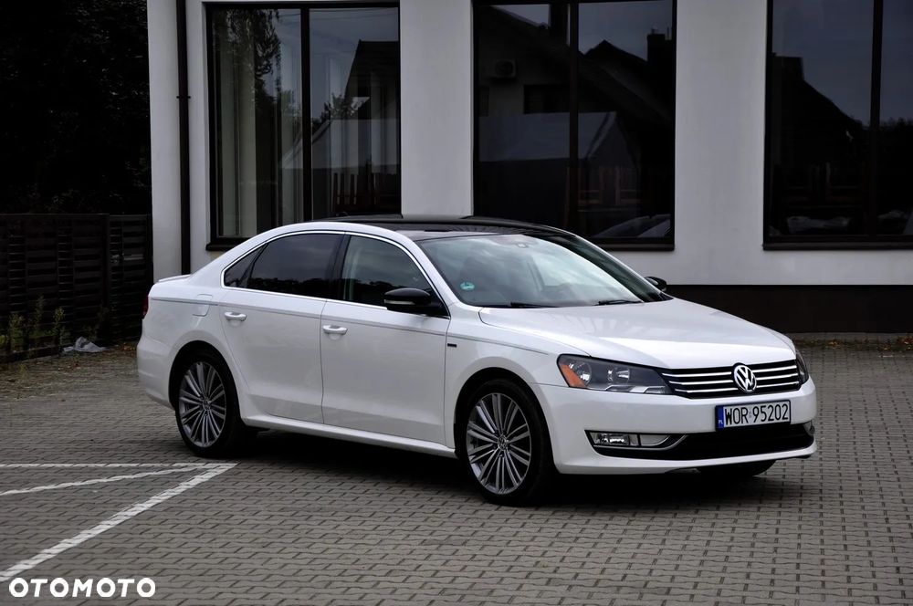 Volkswagen Passat - 4