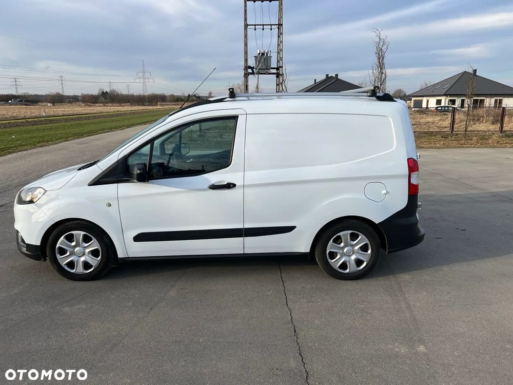 Ford Transit Courier - 6