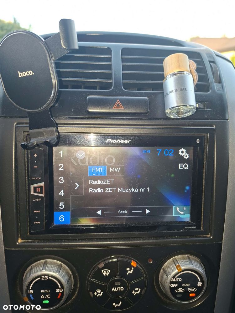 Suzuki Grand Vitara 2.0 - 6