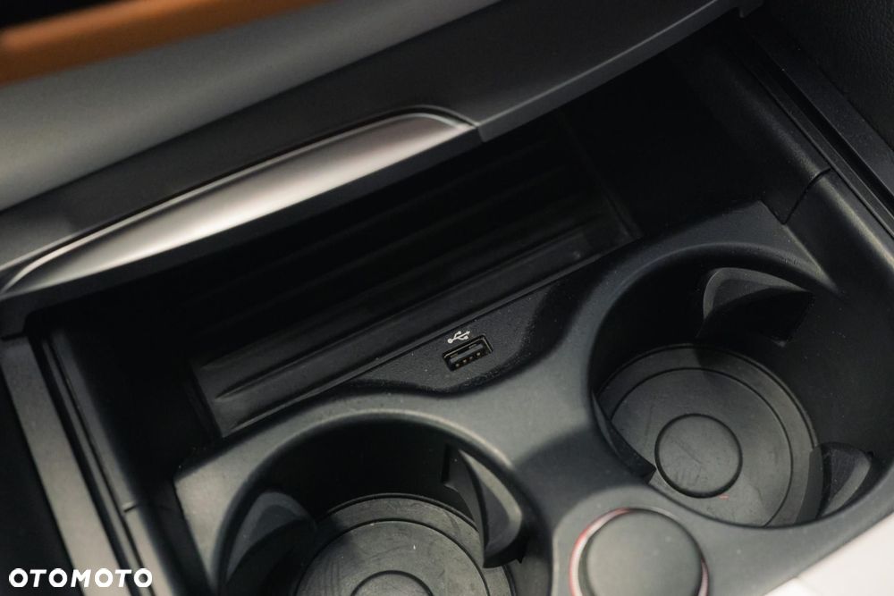 BMW Seria 5 - 28