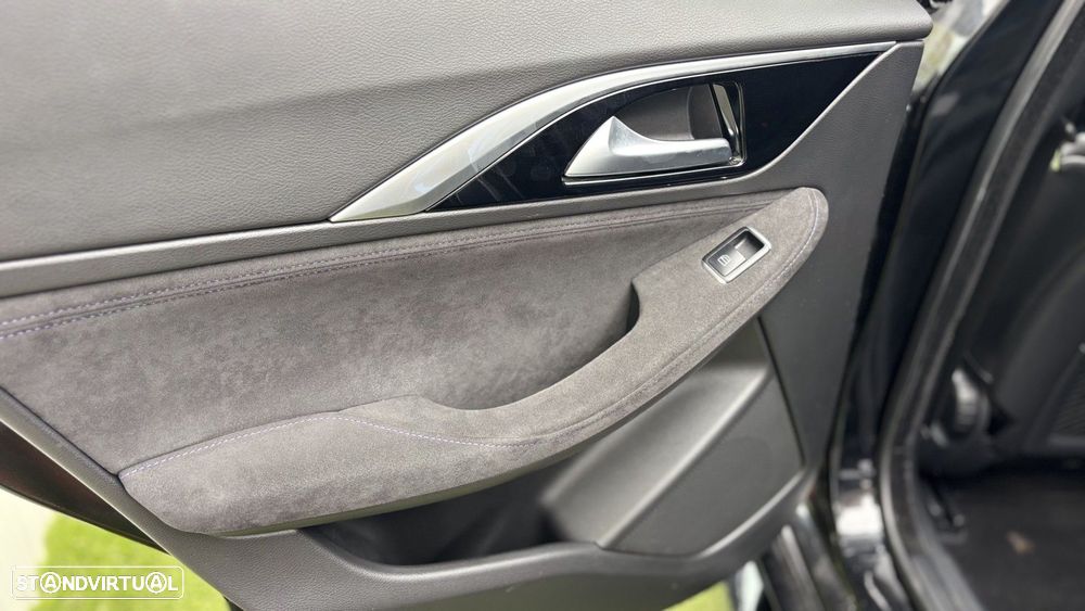 Infiniti Q30 1.5d DCT Premium City Black - 11