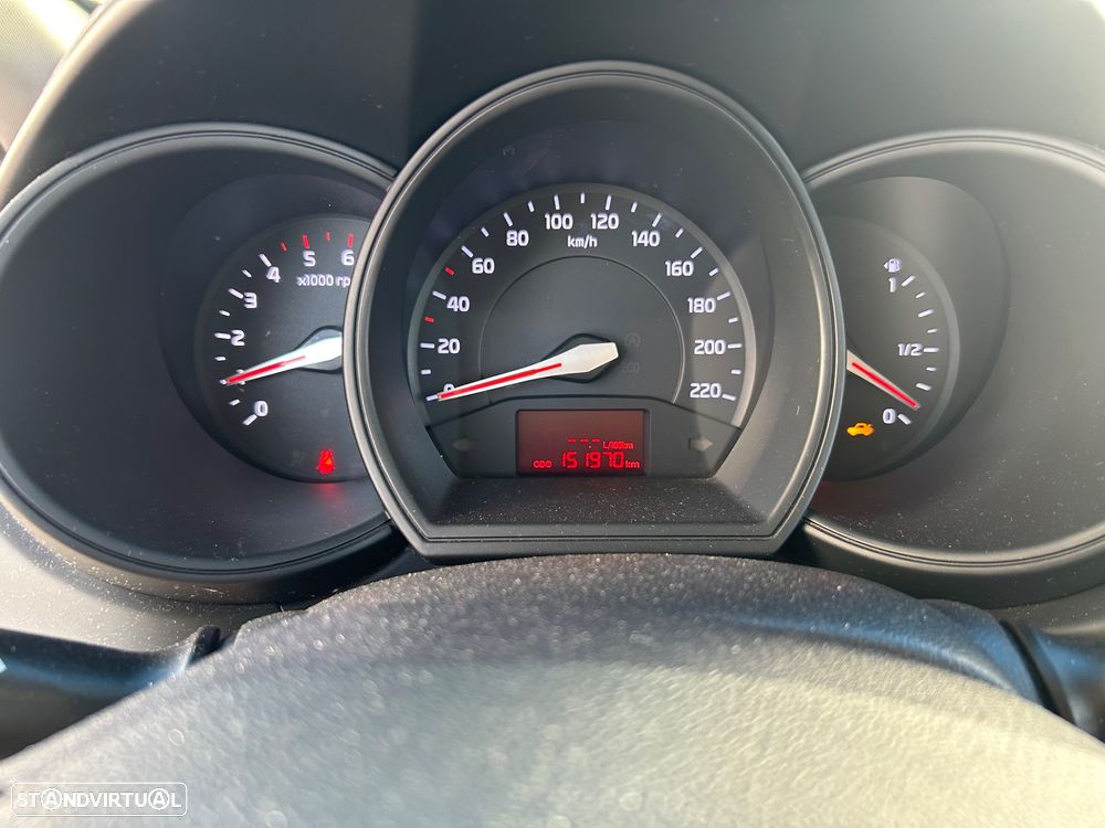 Kia Rio 1.1 CRDi - 5