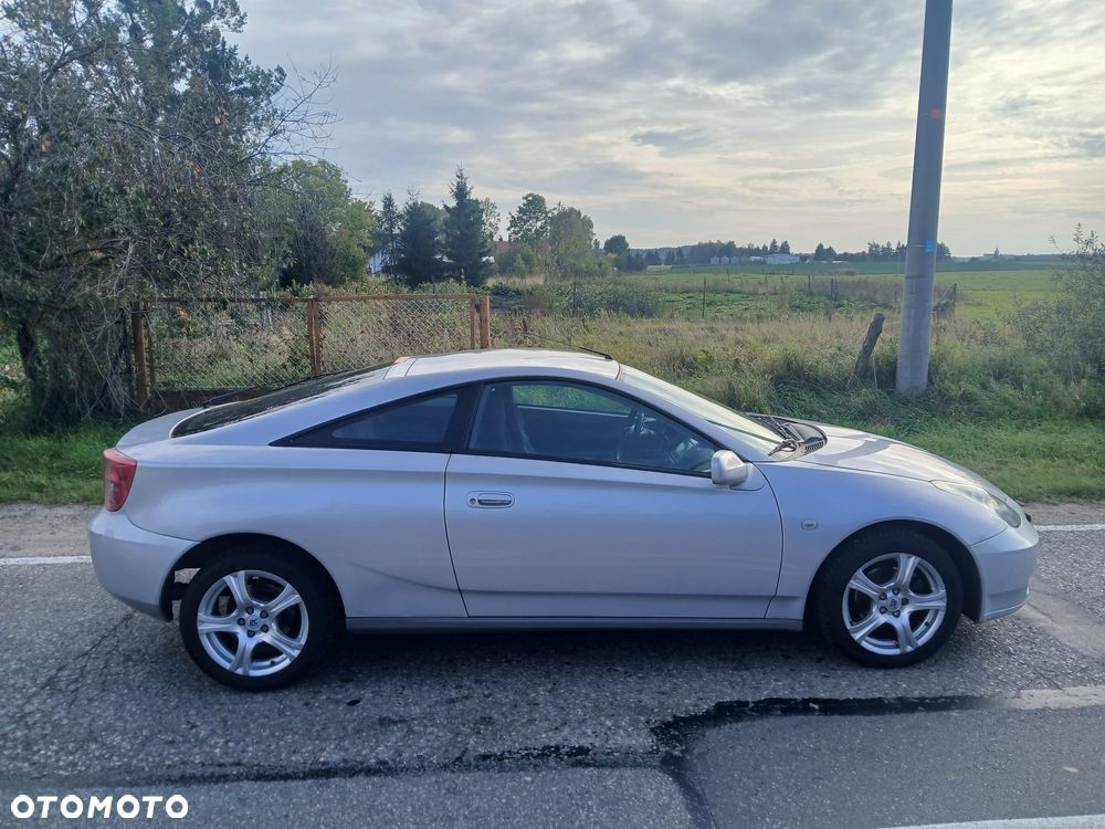 Toyota Celica Standard - 4
