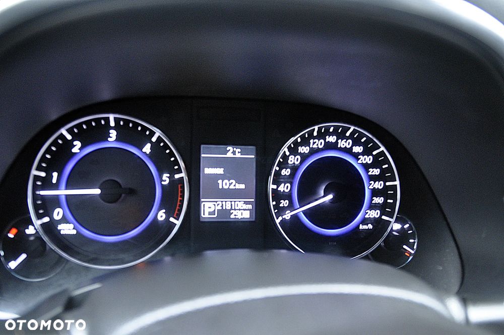 Infiniti QX70 3.0d S - 22