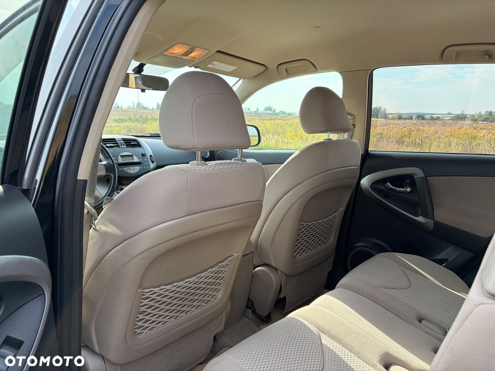 Toyota RAV4 - 20