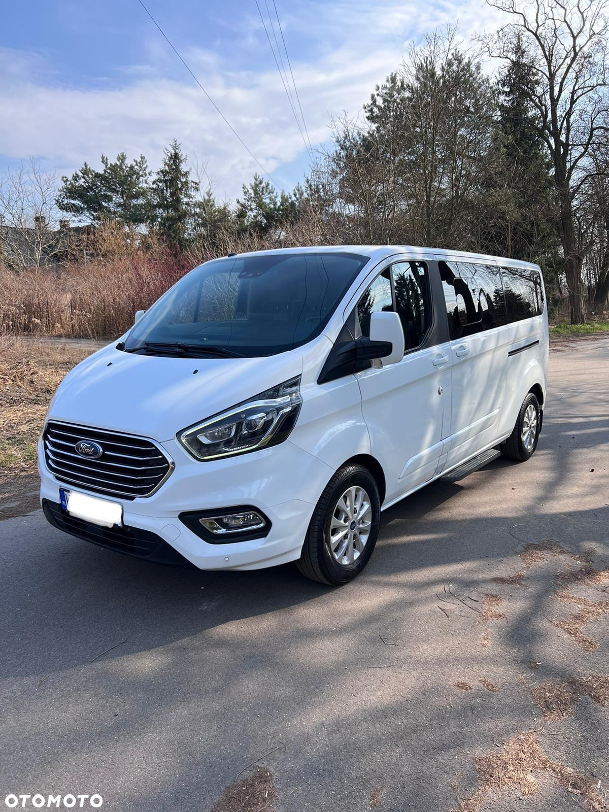 Ford Tourneo Custom 320 L2H1 VA Autm Titanium X - 2
