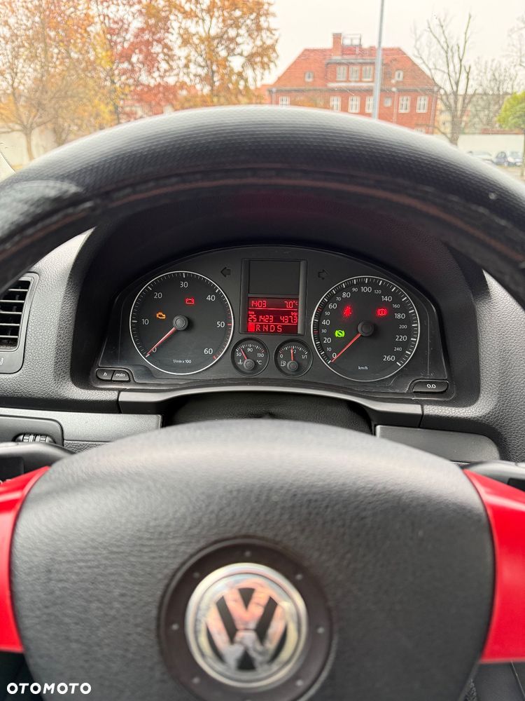 Volkswagen Jetta 1.9 TDI Comfortline DSG - 11