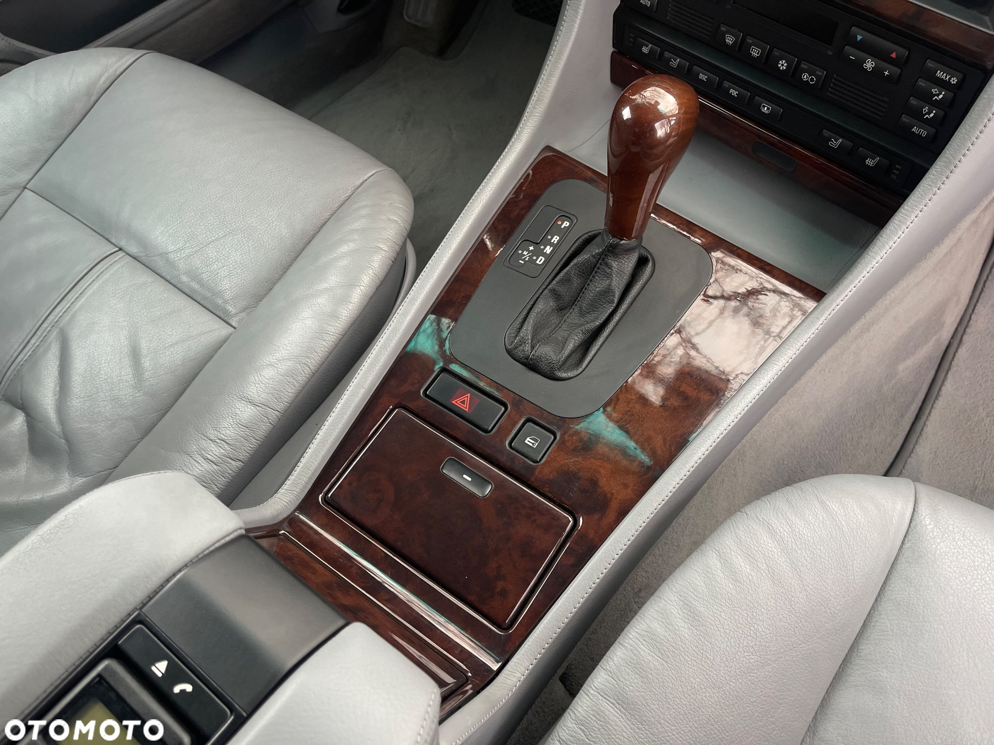 BMW Seria 7 750i - 21