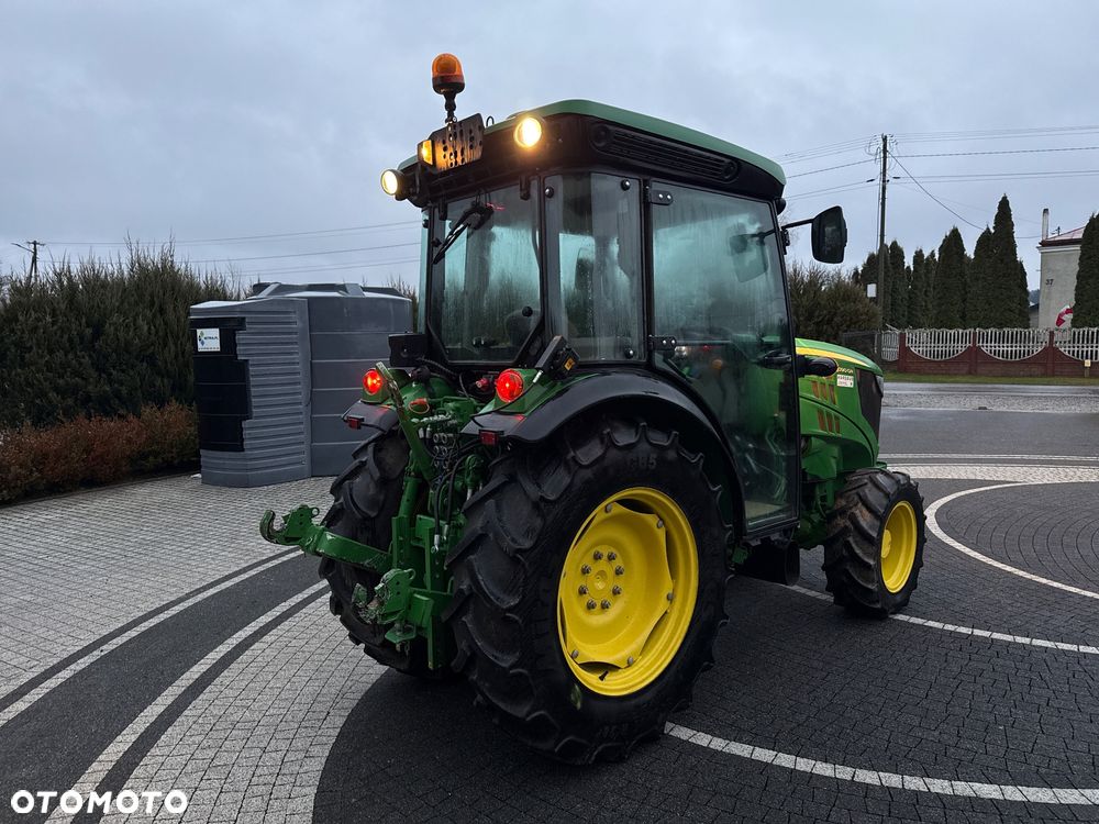 John Deere 5090GN - 5