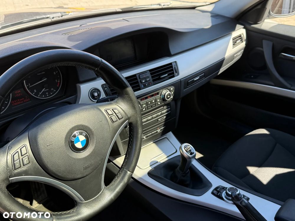 BMW Seria 3 - 16