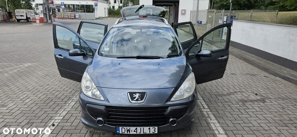 Peugeot 307 1.6 Premium Class - 1