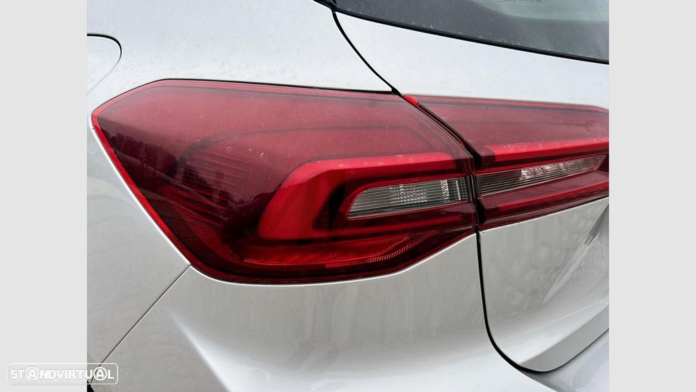 Ford Focus 1.0 EcoBoost MHEV ST-Line - 10