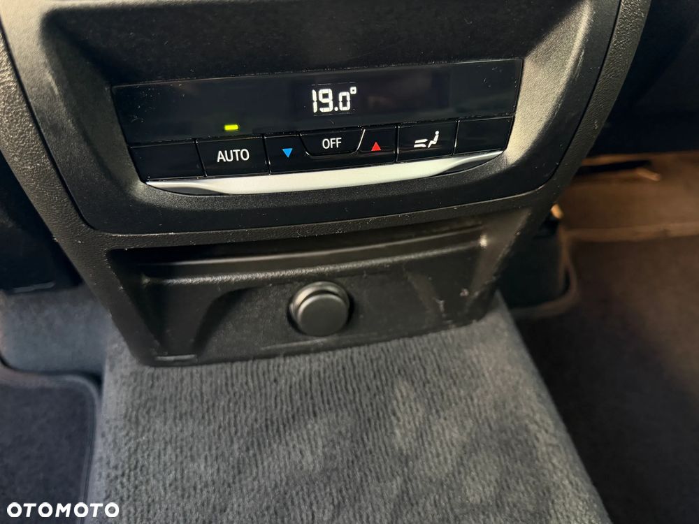 BMW X3 xDrive20i GPF xLine - 33