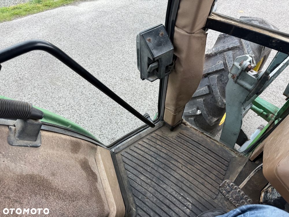 John Deere 6300 / NISKIE MOTOGODZINY / NOWE OPONY / ŁADOWACZ PRZEDNI / DODATKOWY OSPRZĘT / Z FRANCJI / STAN BDB / / / - 29