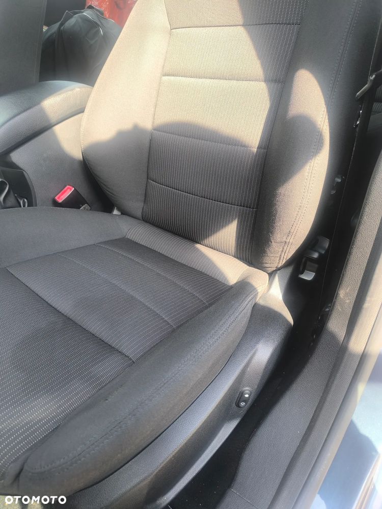 Ford Mondeo - 17
