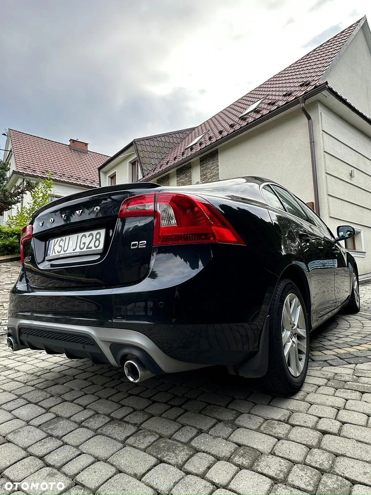 Volvo S60 D2 R-Design - 18
