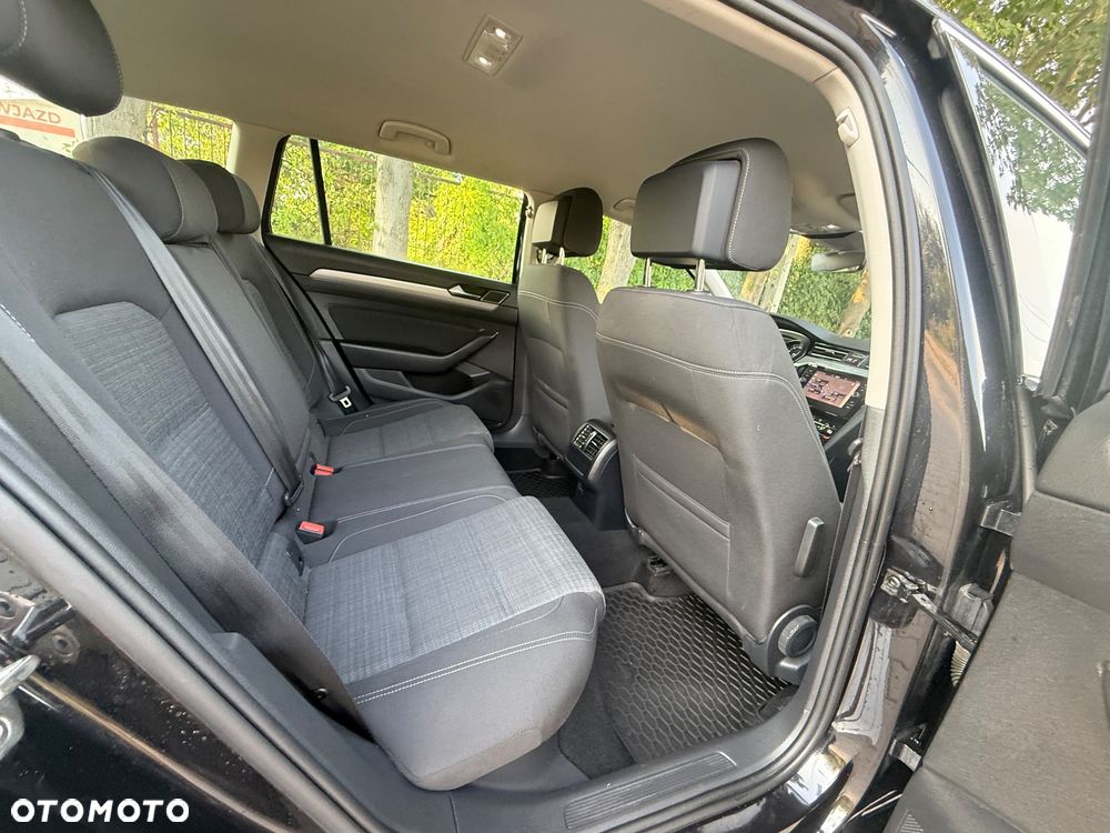 Volkswagen Passat 1.5 TSI EVO Business DSG - 23