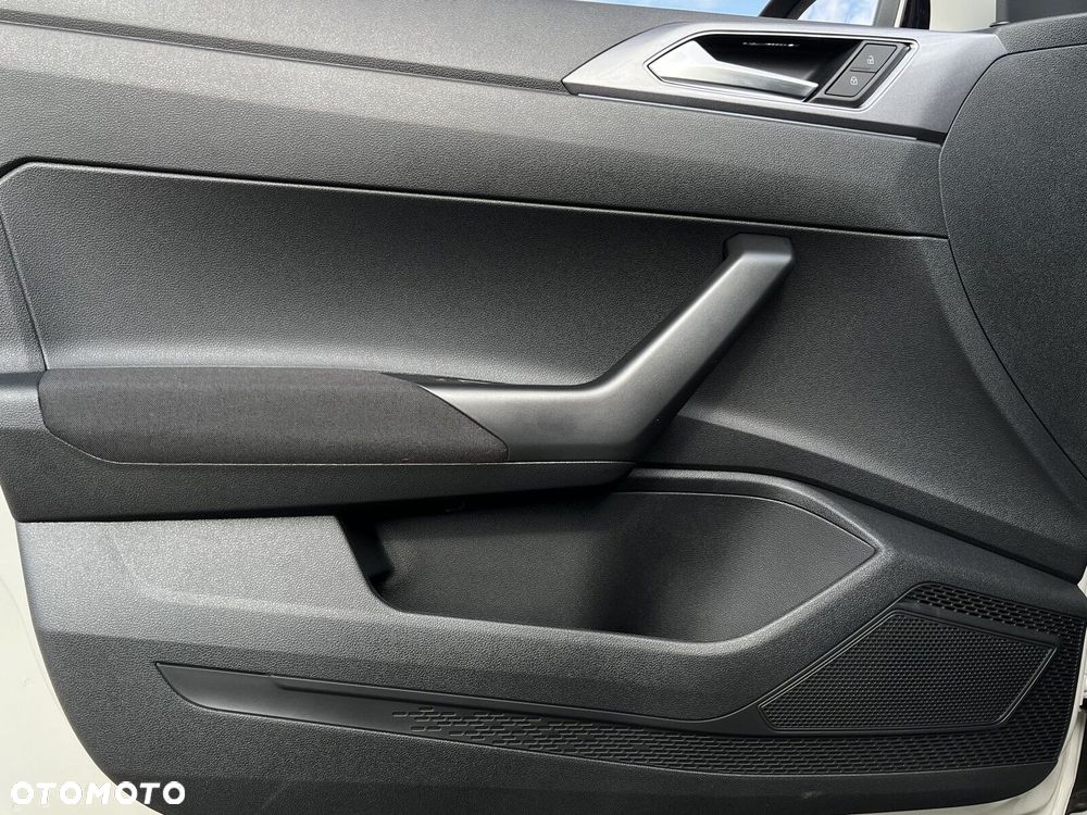 Volkswagen Taigo - 12