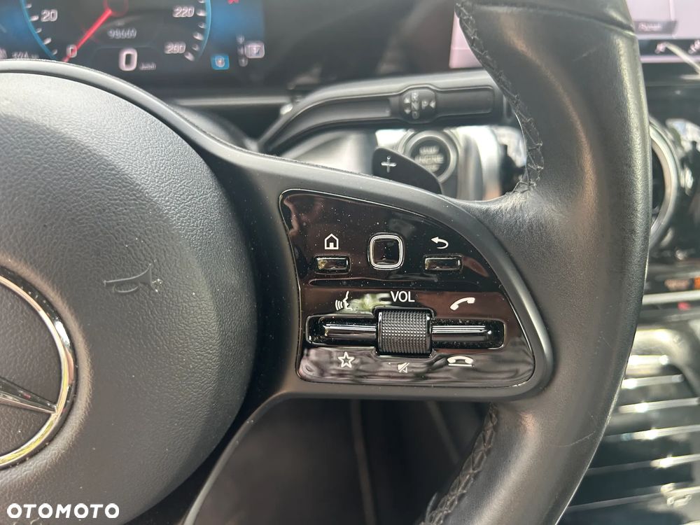 Mercedes-Benz GLB 200 Style 7G-DCT - 27