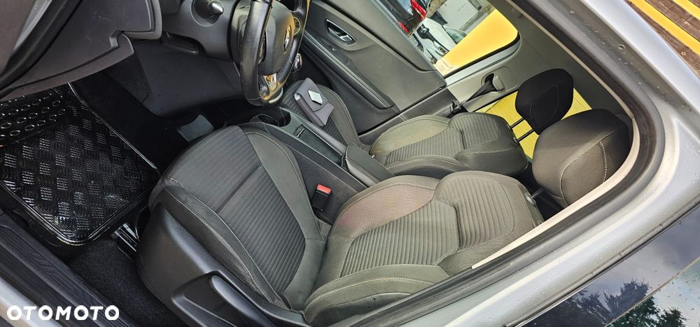 Renault Scenic BLUE dCi 120 BLACK EDITION - 11