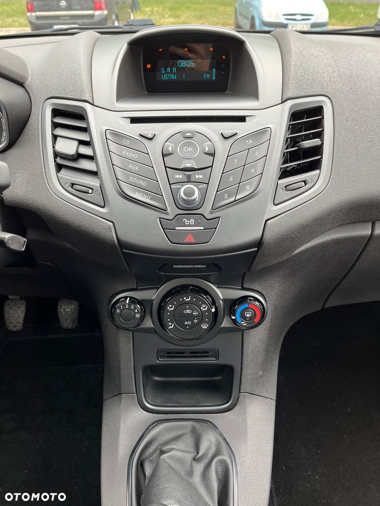 Ford Fiesta 1.25 Gold X EU6 - 27