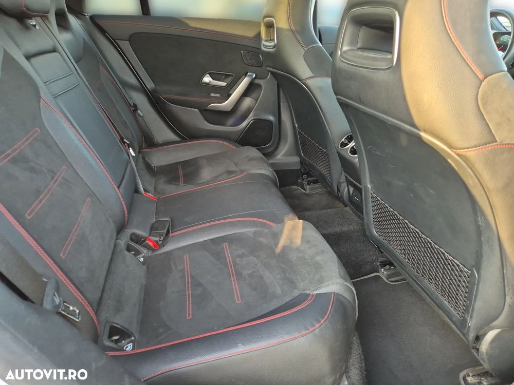Mercedes-Benz CLA 250 e 8G-DCT AMG Line - 23