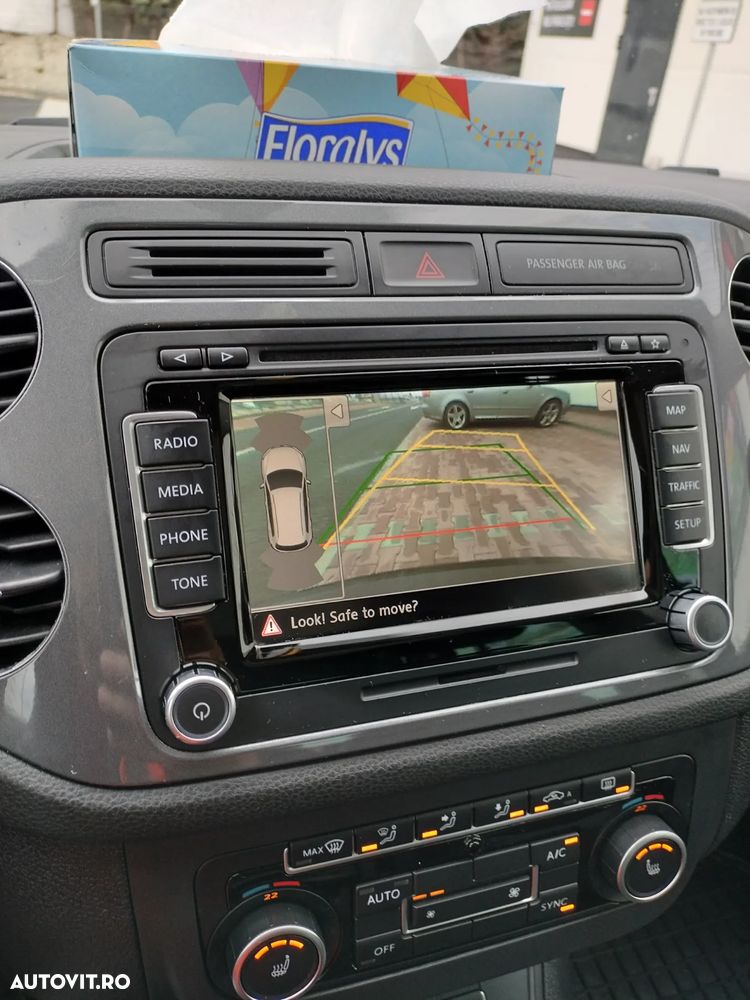 Volkswagen Tiguan - 2