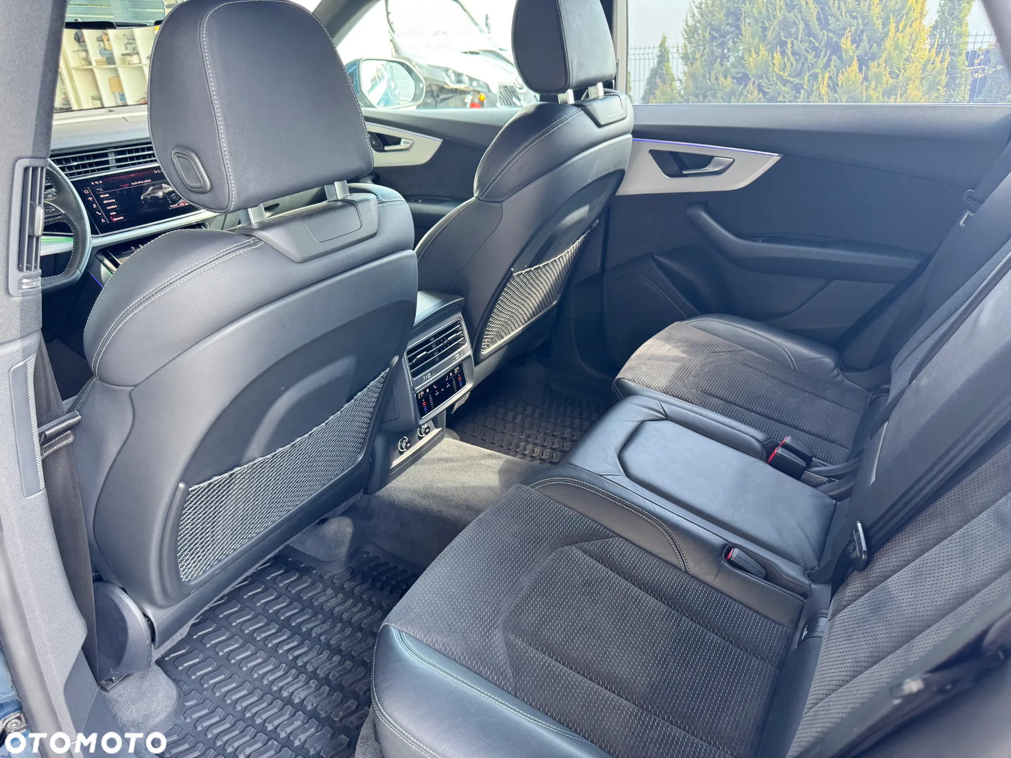 Audi Q8 - 9
