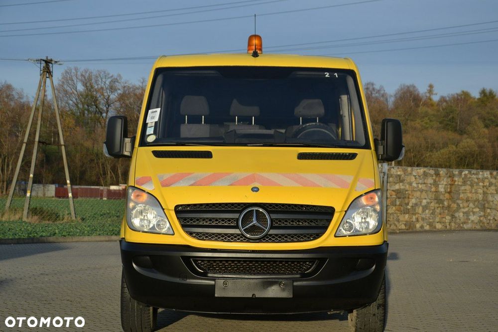 Mercedes-Benz Sprinter - 2