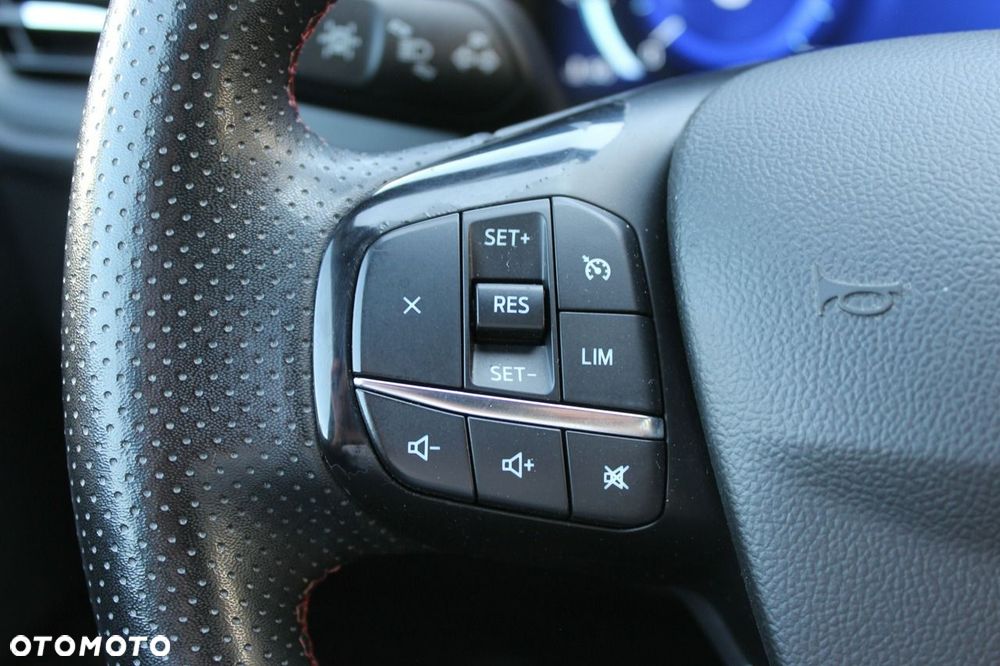 Ford Kuga 2.5 Duratec FHEV ST-LINE - 24