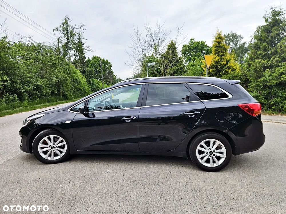 Kia Ceed 1.6 CRDi 136 ISG Spirit - 9