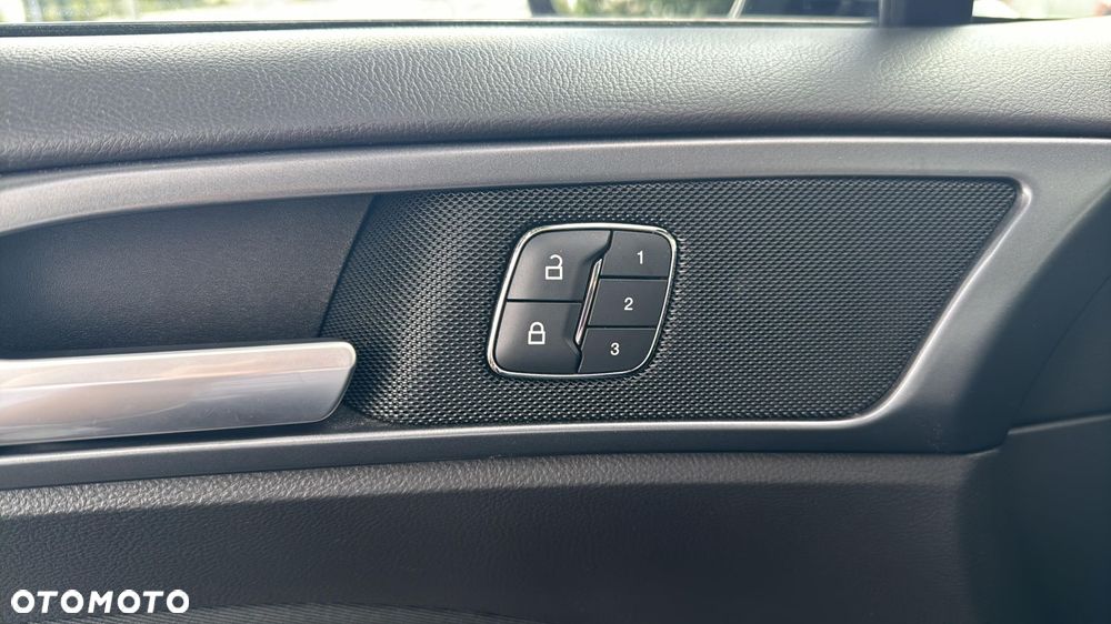 Ford Mondeo 2.0 TDCi Titanium PowerShift - 16