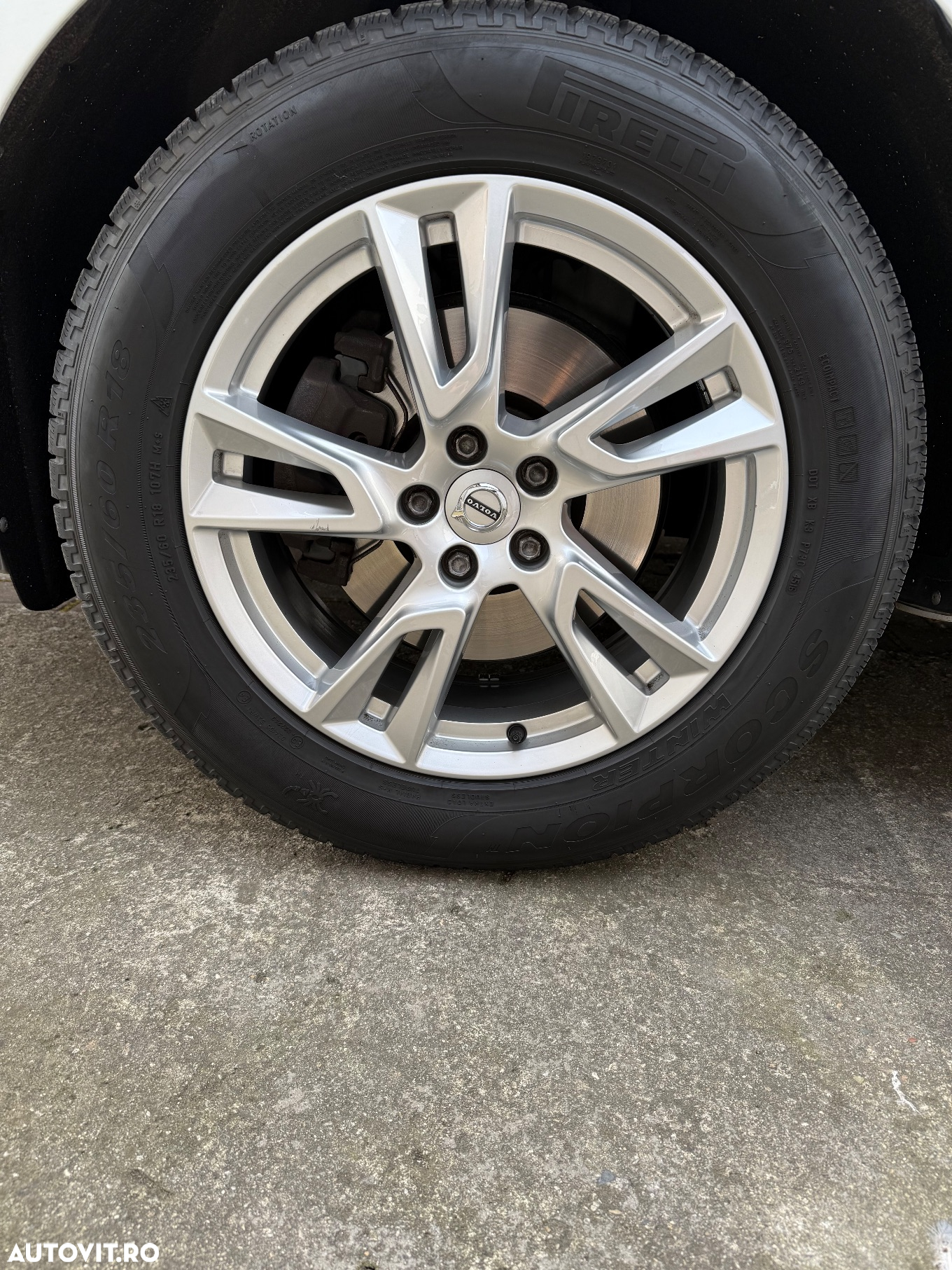 Volvo XC 60 D4 AWD Geartronic RDesign - 5