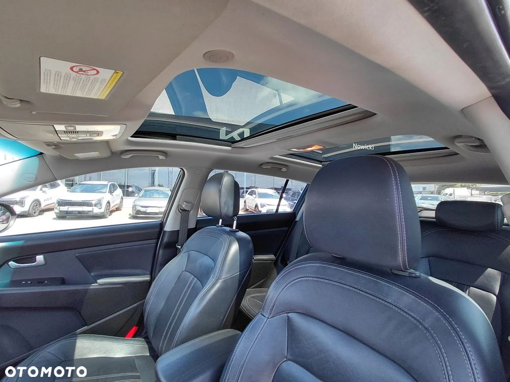 Kia Sportage - 12
