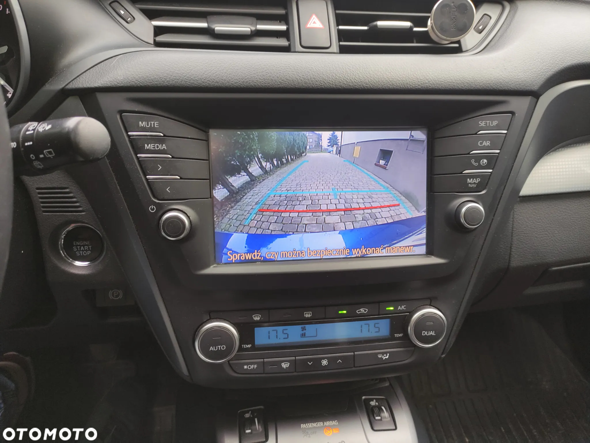 Toyota Avensis 2.0 D-4D Prestige - 14