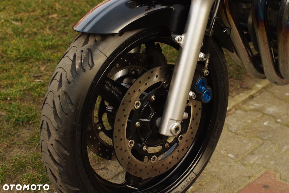 Yamaha XJR - 28