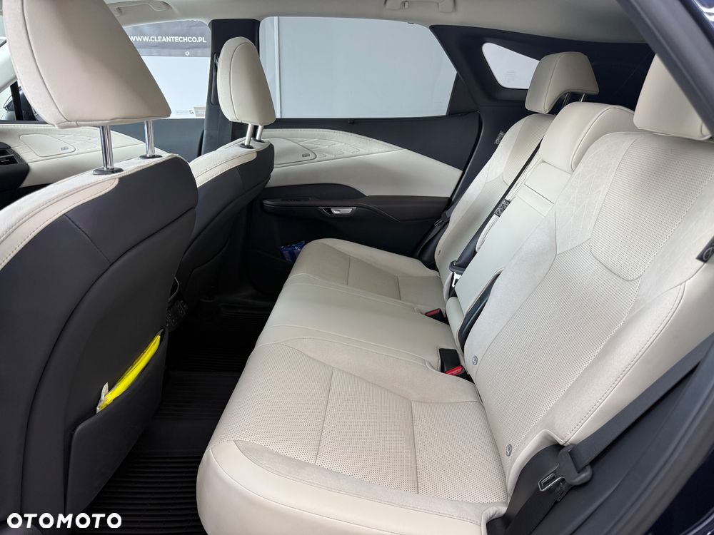 Lexus RX - 10