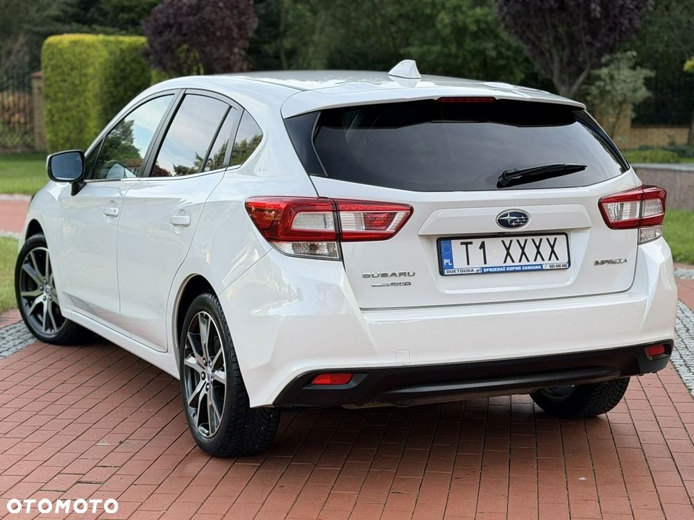 Subaru Impreza 2.0i Exclusive (EyeSight) Lineartronic - 10